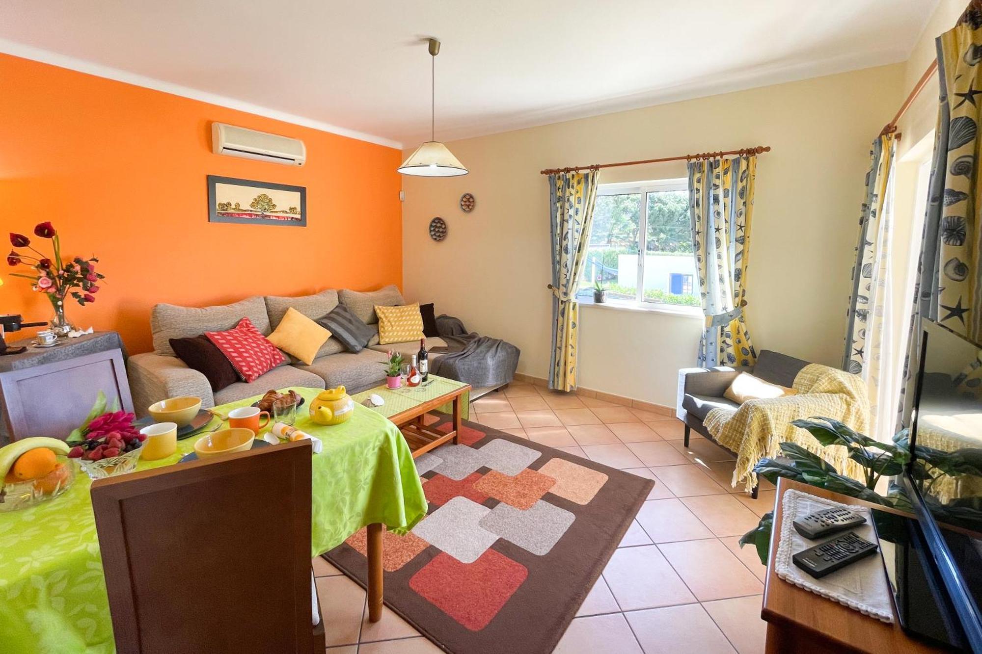 Villa Eber - Independent 1 & 2 Bedroom Apartments, Pool, Air Con, Fast Wi-Fi, Near Old Town Of Albufeira And Beaches Luaran gambar