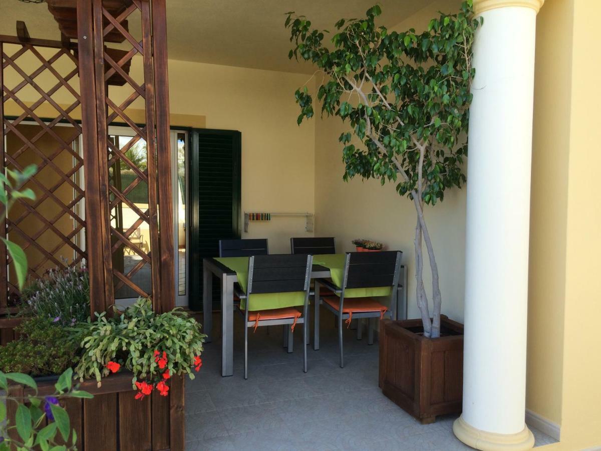 Villa Eber - Independent 1 & 2 Bedroom Apartments, Pool, Air Con, Fast Wi-Fi, Near Old Town Of Albufeira And Beaches Luaran gambar