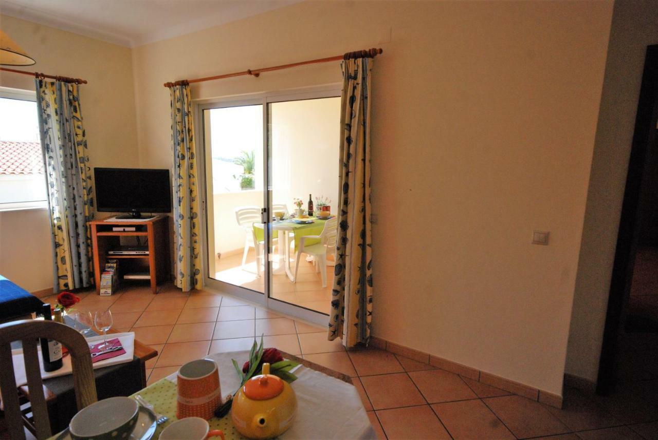 Villa Eber - Independent 1 & 2 Bedroom Apartments, Pool, Air Con, Fast Wi-Fi, Near Old Town Of Albufeira And Beaches Luaran gambar