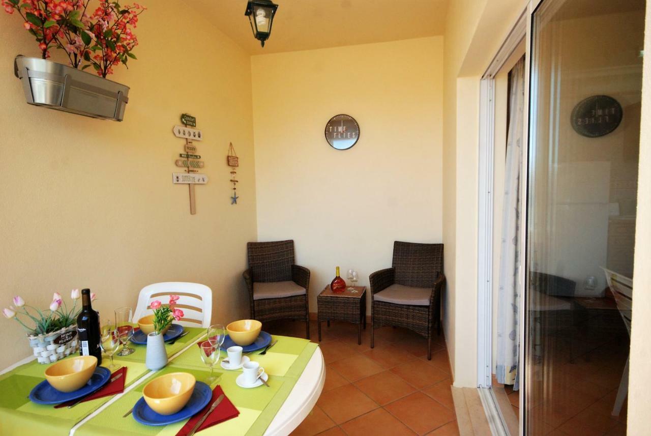 Villa Eber - Independent 1 & 2 Bedroom Apartments, Pool, Air Con, Fast Wi-Fi, Near Old Town Of Albufeira And Beaches Luaran gambar